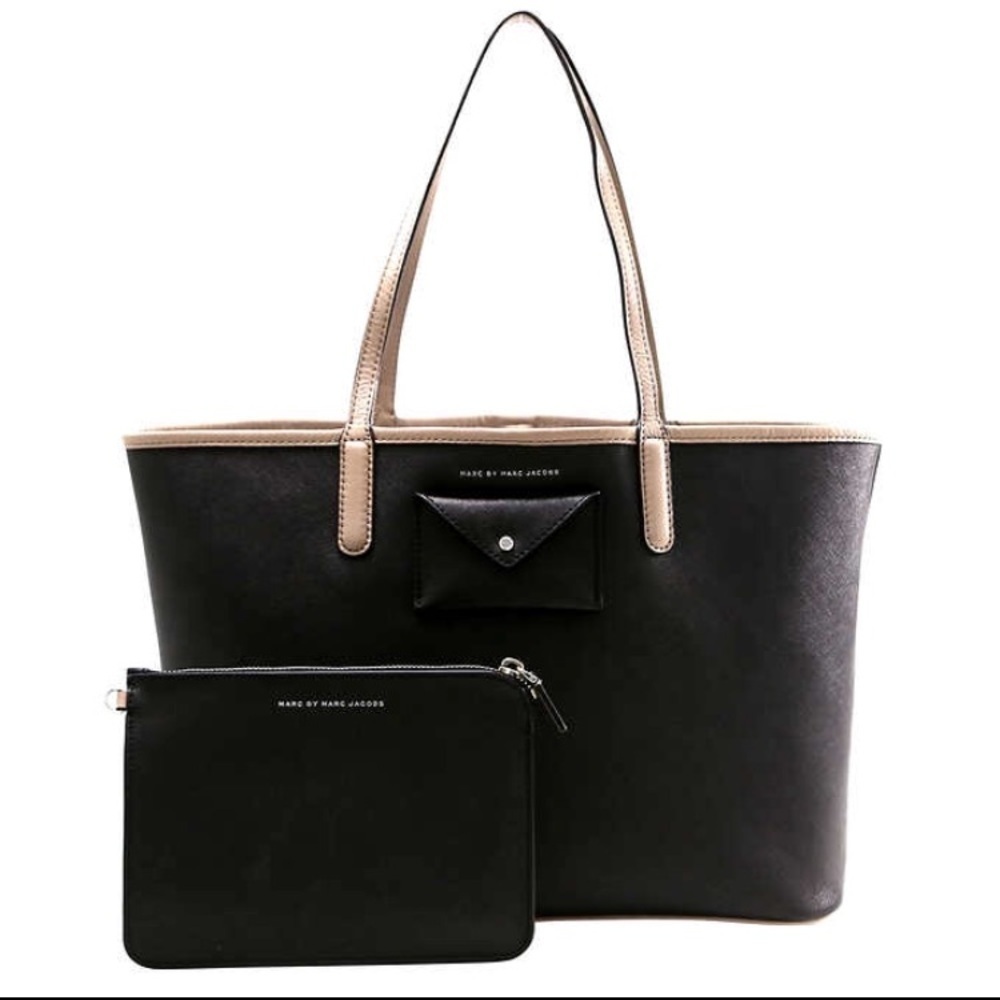 [Marc Jacobs] Black Leather Tote & Wristlet